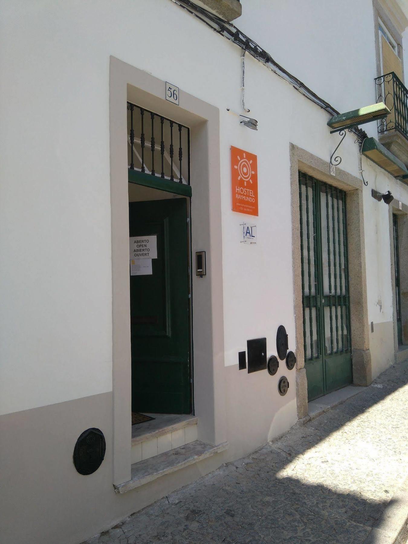 Hostel Raymundo Evora Exterior photo